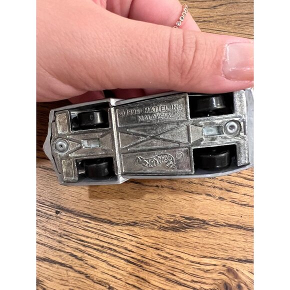 Hot Wheels 1994 Stinger Die-Cast Car Silver & Green Collectible Toy Model Racer - Picture 5 of 5